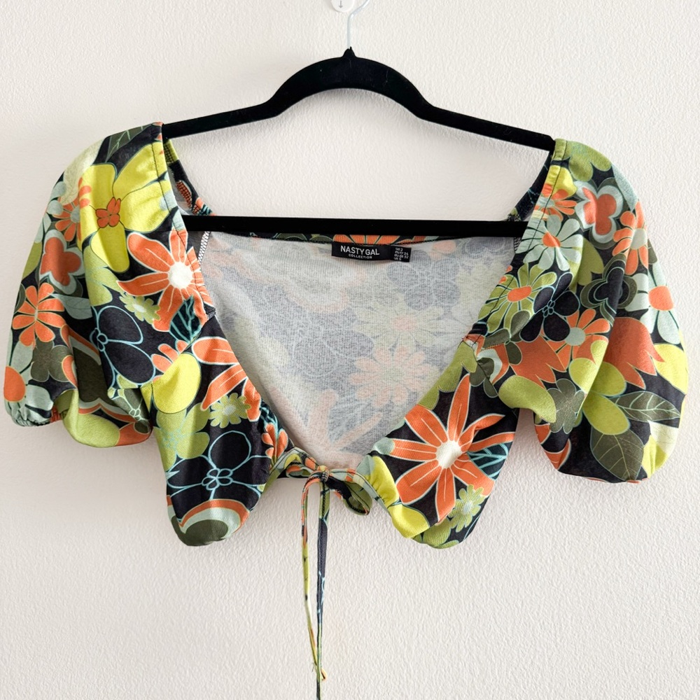 Nasty Gal Front tie Floral Front Tie Crop Top